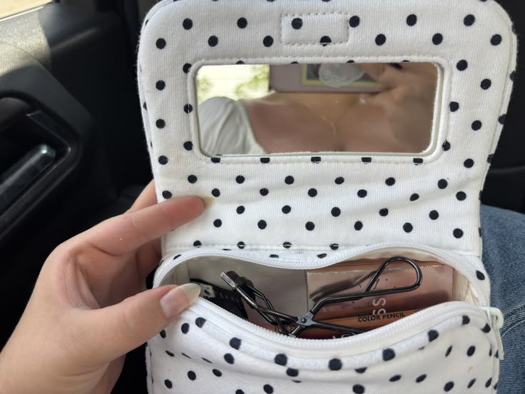 Pouch m1